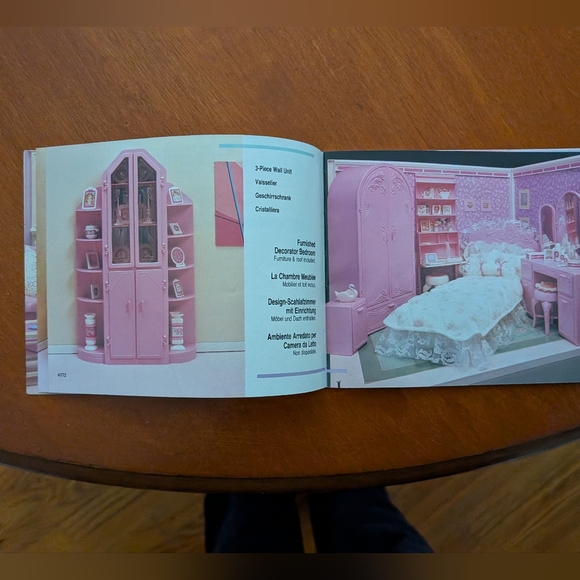 Vintage Barbie Living Pretty Furniture Catalog/Manual, Mattel 1987 - Picture 8 of 11